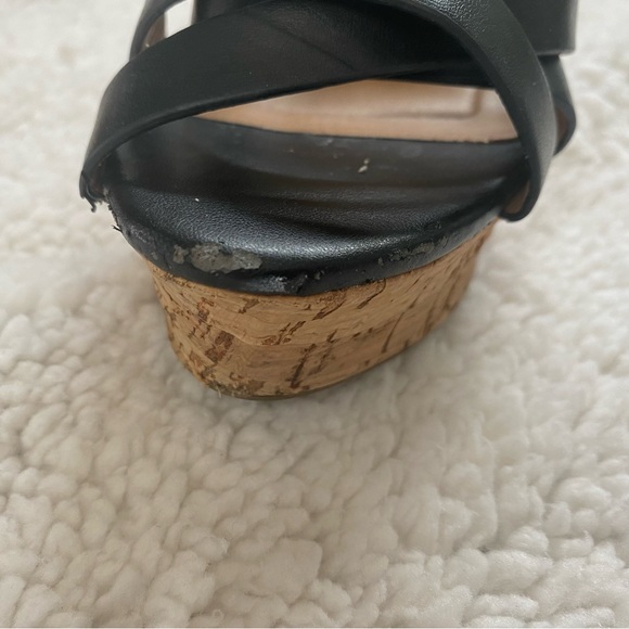 Black strappy wedges size 5.5. - Picture 3 of 6